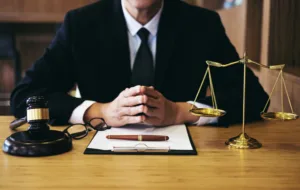 Luat-su-dan-su-tai-investpushlaw
