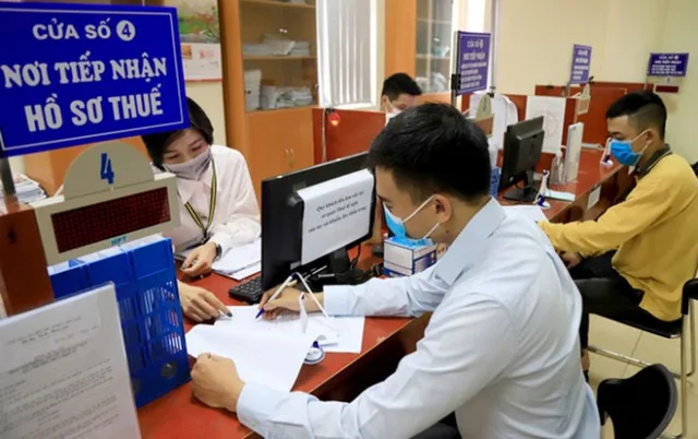 nộp thuế và tiền thuê đất 2